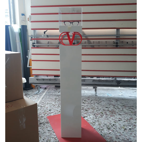 Κατασκευή από plexiglass