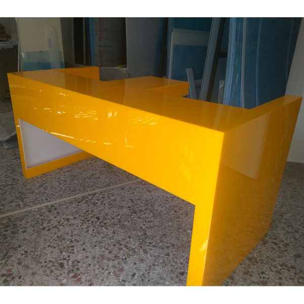 Κατασκευή από plexiglass