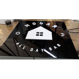 Κατασκευή από plexiglass Κατασκευή από plexiglass