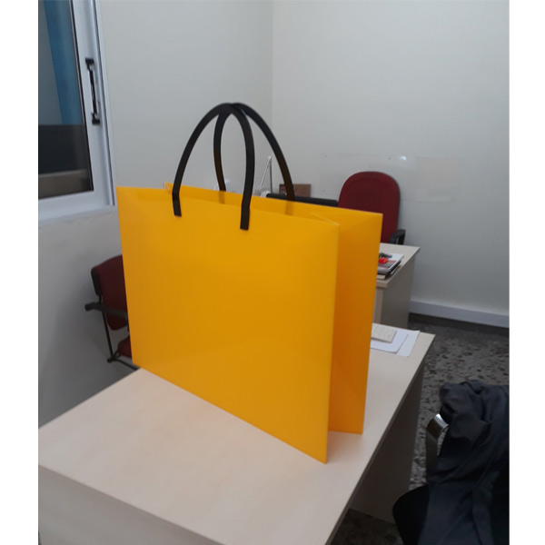 Κατασκευή από plexiglass